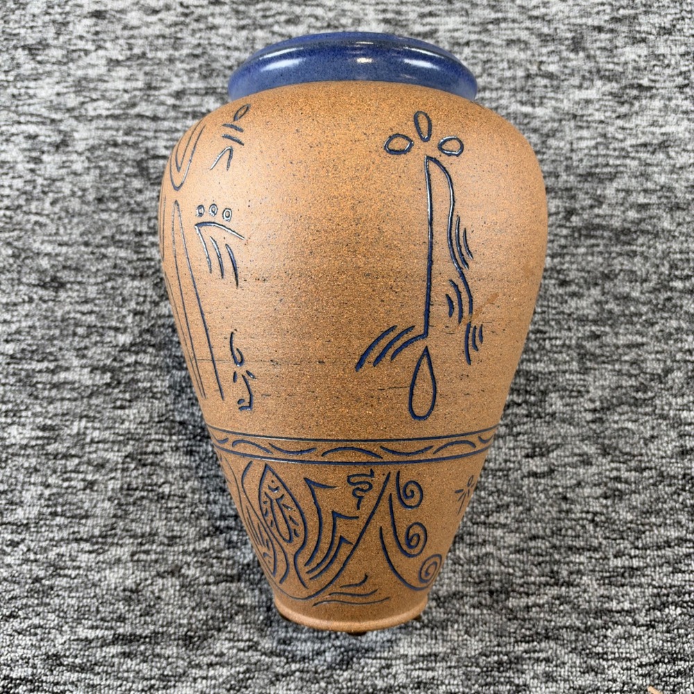 Vintage Harold C Mantz 11in Studio Pottery Vase Blue Glaze Incised Signed